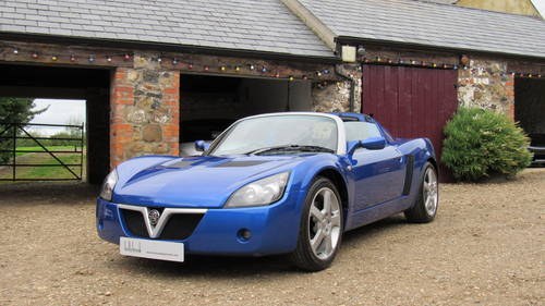 2004 *Now sold!*   £1k Giveaway!  Vauxhall VX 220  VENDUTO