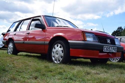 1986 Vauxhall cavalier estate plus spares  For Sale