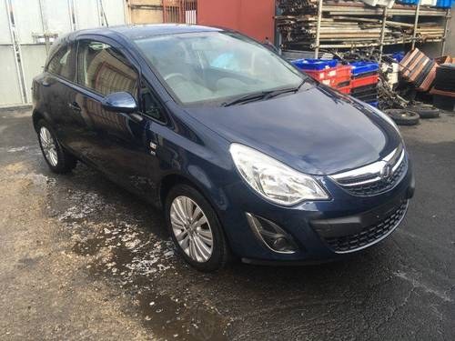 2014 BREAKING - Vauxhall Corsa D facelift - All parts available In vendita