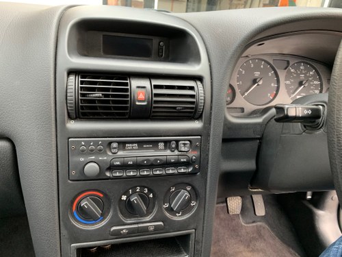 1999 1 owner Astra LS 1.4 Hatchback with FSH In vendita