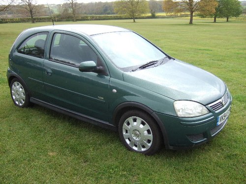 2005(54) Vauxhall Corsa Design 16V 1.2i Ecotec 3-door In vendita