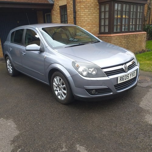 2005 Vauxhall astra design 57k automatic PRICE REDUCED For Sale