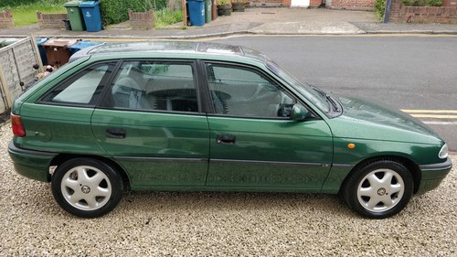1997 Vauxhall Astra LS 1.4 - petrol, manual, green For Sale