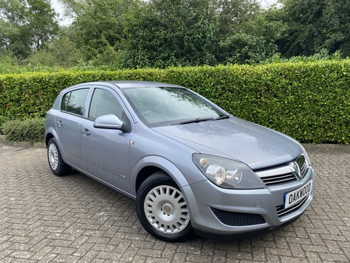 2010 A Lovely Low Mileage Vauxhall Astra 1.4i ICE COLD AIR CON!! In vendita