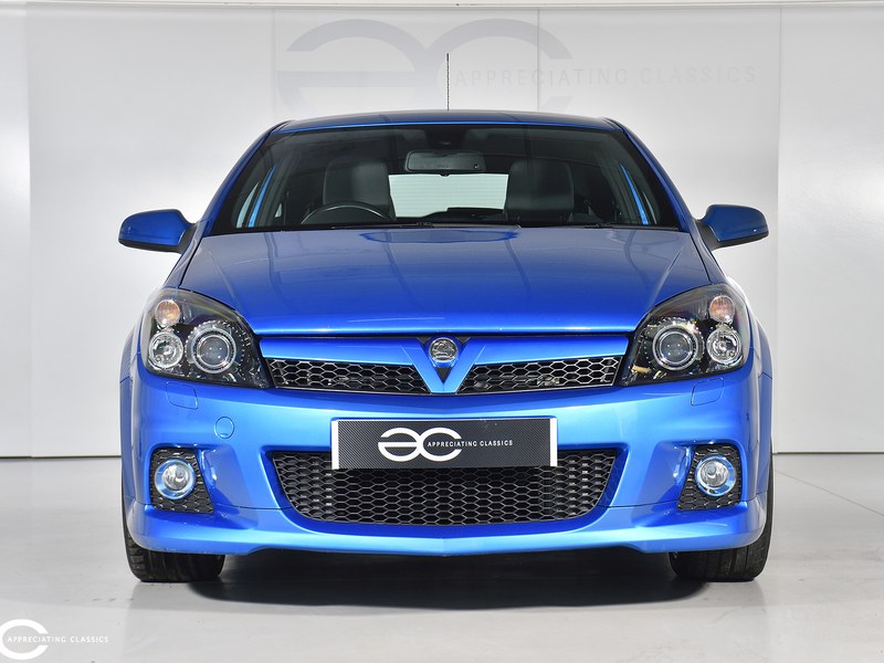 Superb Unmodified Astra VXR - One Owner - 25K Miles