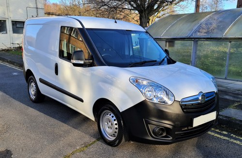 2016 VAUXHALL COMBO, ONLY 73,400 MILES, F/S/H, MOT OCT 2022 For Sale