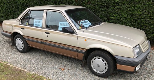 1989 Vauxhall Cavalier 1.3 Saloon "Time capsule" À venda