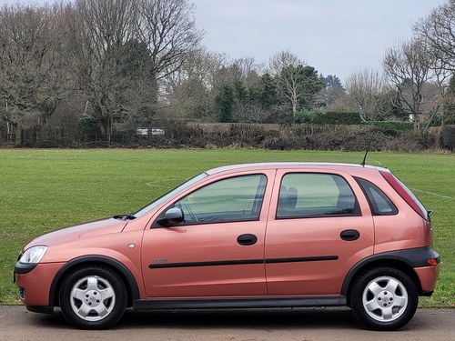 2001 Vauxhall Corsa Elegance.. Only 35K Miles.. Lovely Example.. For Sale