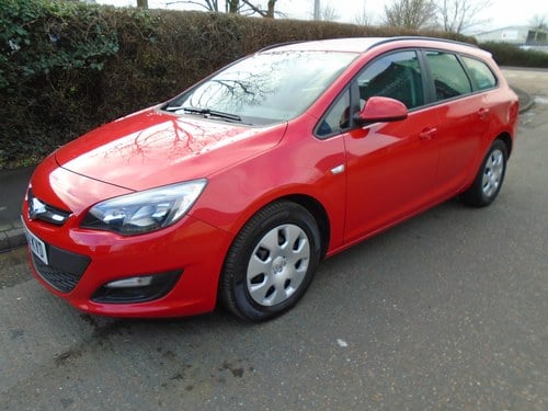2013 Vauxhall Astra 1.3 Diesel CDTi ecoFLEX ES Sports Tourer For Sale