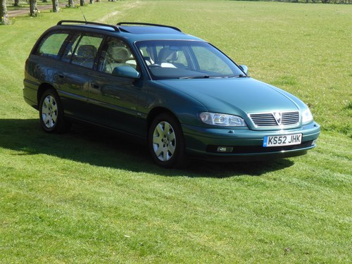 2003 Vauxhall Omega CDX Estate FSH Superb Example Till salu