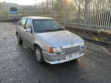 Picture of 1988 VAUXHALL ASTRA 1.8 SRI - 1 FORMER KEEPER, HUGE HISTORY