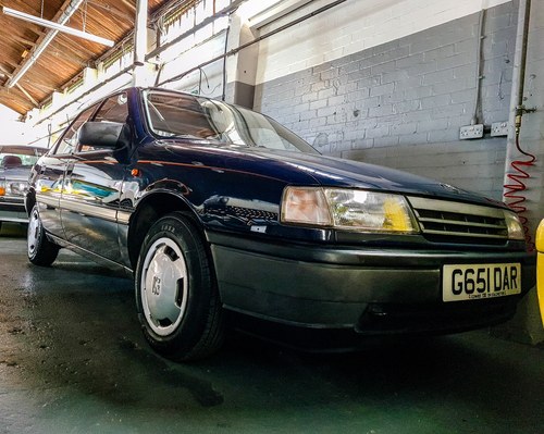 1990 Vauxhall Cavalier 1.6 L Saloon 33K Genuine Miles In vendita