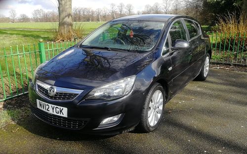 2012 vauxhall astra cdti free to tax & with sat nav (picture 1 of 9)