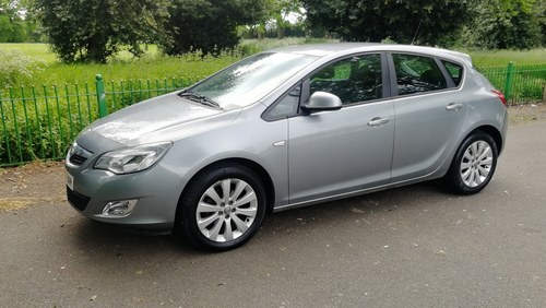 2010 Vauxhall Astra exclusiv 98