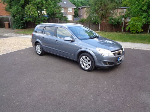 2007 Vauxhall Astra Estate. Automatic. SOLD