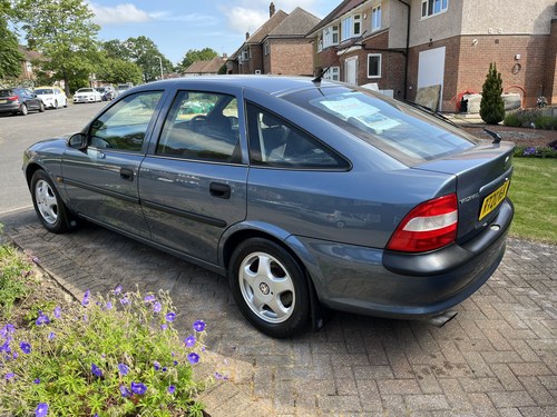 1998 Vauxhall Vectra Arctic V6