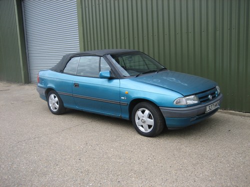 1993 Vauxhall Astra Convertible