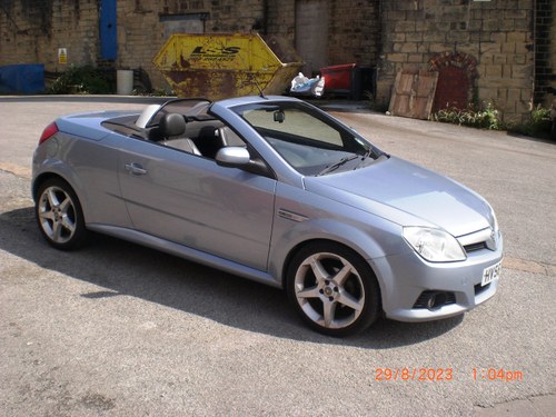 2006 Vauxhall Tigra Exclusive Convertible SOLD