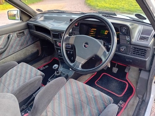 1990 Vauxhall Astra - 9