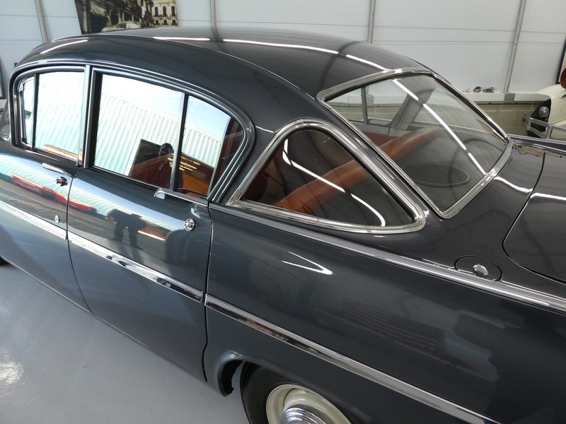 1958 Vauxhall Velox - 4