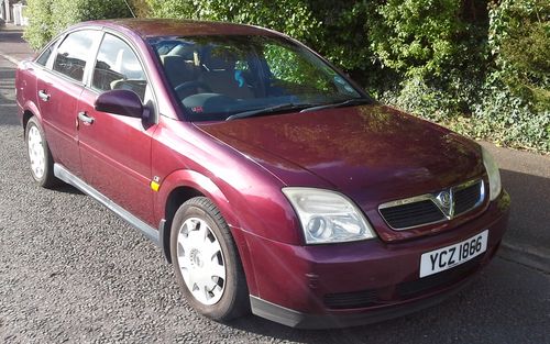 2003 Vauxhall Vectra (picture 1 of 9)