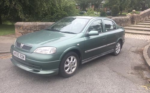 2000 Vauxhall Astra (picture 1 of 1)