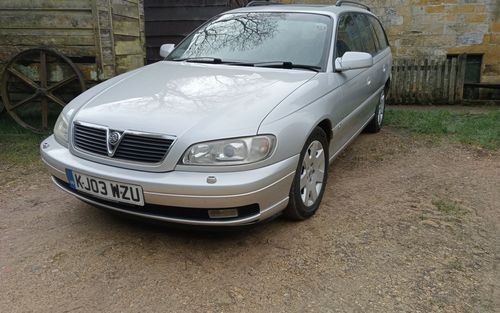 2003 Vauxhall Omega (picture 1 of 10)