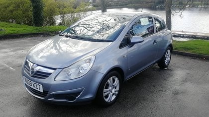 VAUXHALL CORSA 1.2 CDTi, 2009 REG & ONLY £30 A YEAR TO TAX