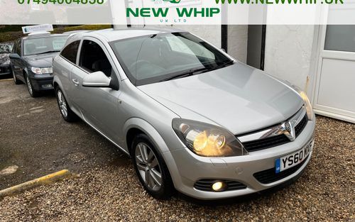 2011 Vauxhall Astra SRI (picture 1 of 22)