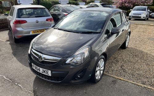 2014 Vauxhall Corsa (picture 1 of 45)