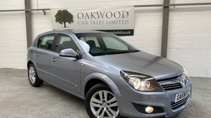 A VERY WELL LOOKED AFTER VAUXHALL ASTRA 1.6i SXi FSH!!