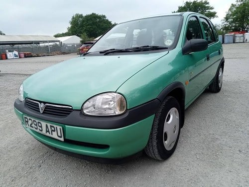1998 Vauxhall Corsa 1.4i Breeze - ONLY 40K MILES!