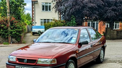 1994 Vauxhall Cavalier LS 9300 miles from new!