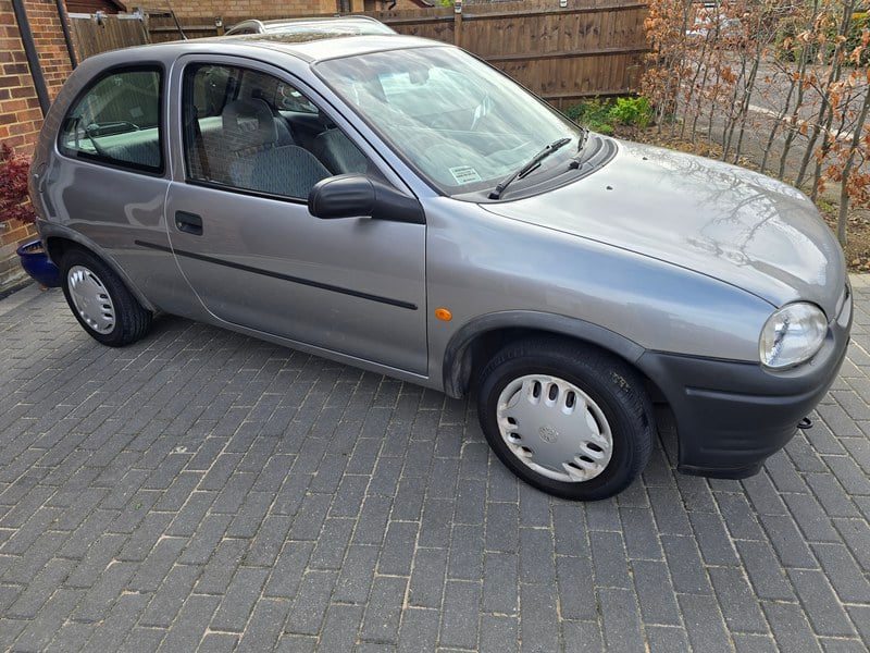Rapid Classics: Eine Suche. Alle Oldtimer. 21 » Rapid Classics: Eine Suche. Alle Oldtimer. 1995 Vauxhall Corsa