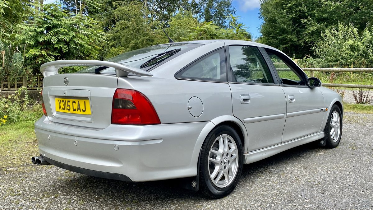 2000 Vauxhall Vectra Silver Manual, 5 speed Right Hand Drive in ...