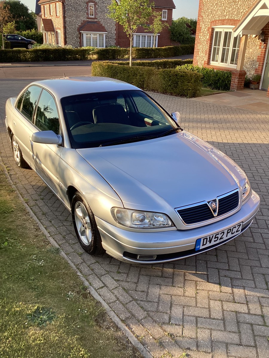 2002 Vauxhall Omega Silver Automatic 4 Speed Right Hand Drive In Great 2002-vauxhall-omega-silver-automatic-4-speed-right-hand-drive-in-great