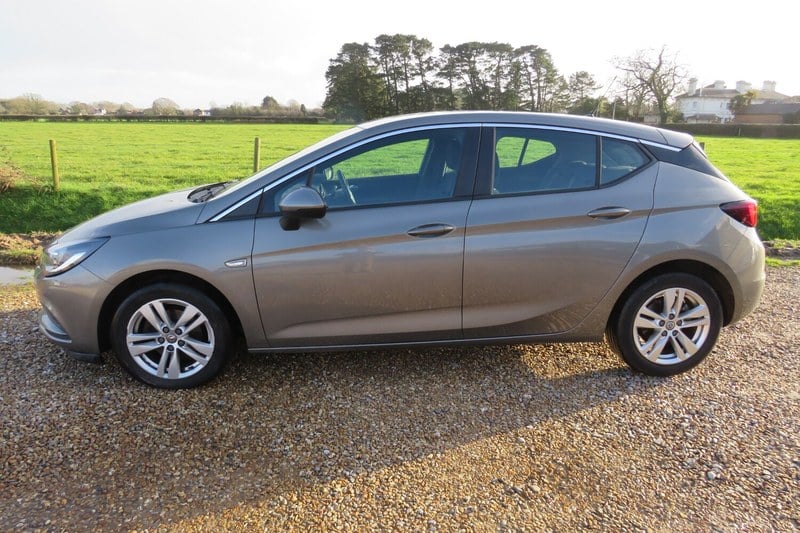 2016 Vauxhall Astra - 2 2016 Vauxhall Astra - 2