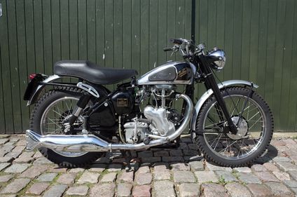 Picture of Velocette MSS Special. Alton electric start. Restored