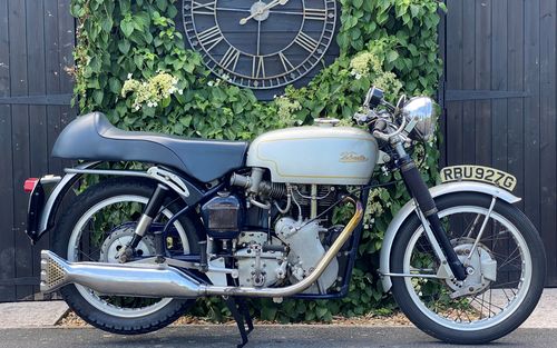 1968 Velocette Thruxton (picture 1 of 9)