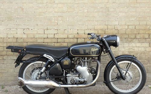 1953 Velocette MSS (picture 1 of 9)