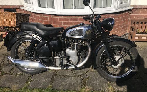 1955 Velocette MSS (picture 1 of 11)