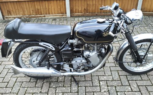1966 Velocette Thruxton (picture 1 of 8)