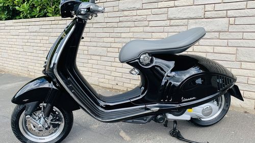 Picture of 2016 Vespa 946 Ricardo 374 miles 1-owner - For Sale