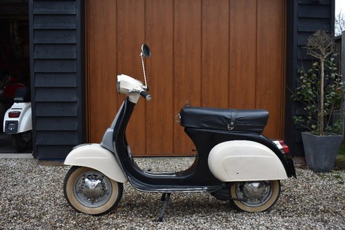Lot 63 - A 1975 Vespa Special 50 - 02/05/18 For Sale by Auction