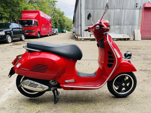 Vespa gts 300 super stunning scooter 2019. Swap px For Sale