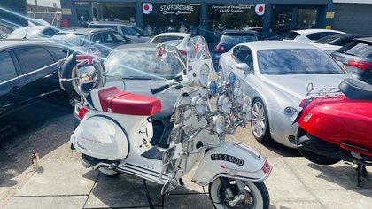 VESPA PX 125   Choice of 90 classic & modern times scooters