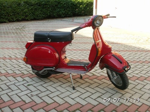 Piaggio Vespa PX 200E