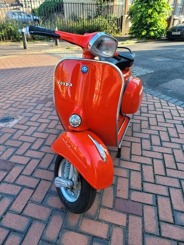 1969 Piaggio Vespa Sprint 150 Orange