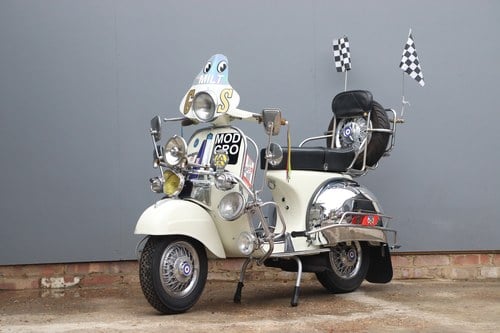 1975 Vespa 125 TS Vente aux enchères