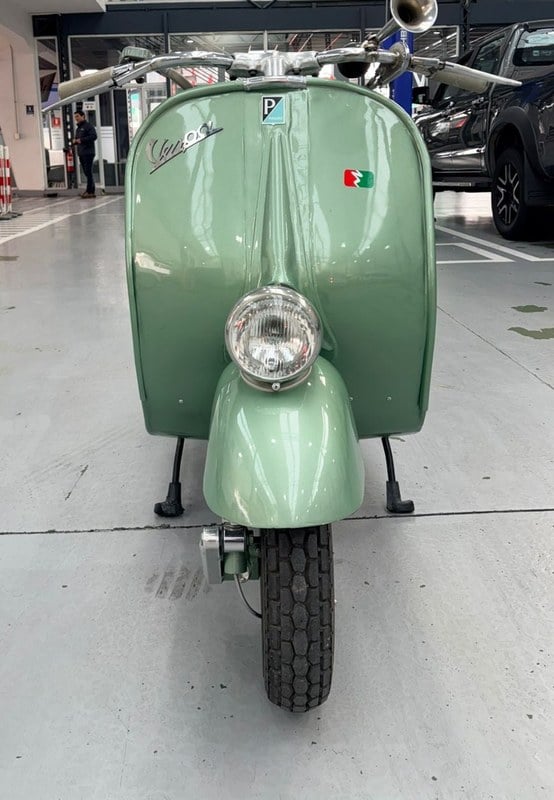 1956 Vespa Faro Basso 125 cc - 2 1956 Vespa Faro Basso 125 cc - 2